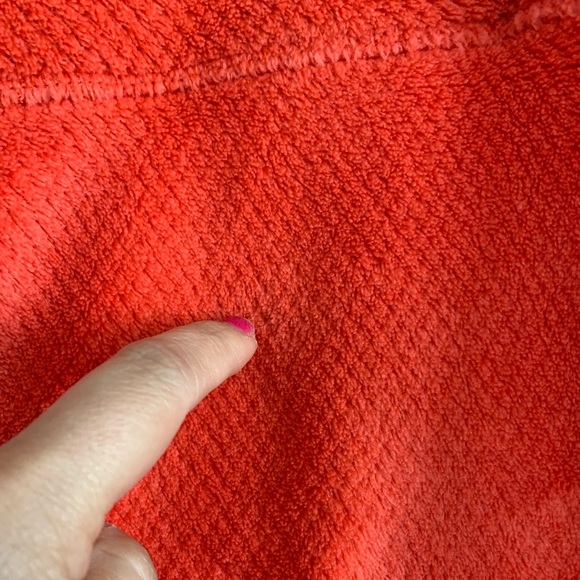 Patagonia Tomato Red Fleece Pull Over M - Picture 8 of 8